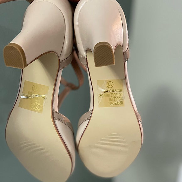 Pump heels - Picture 4 of 5